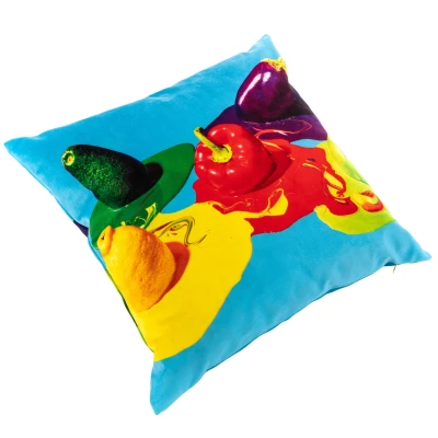 Afbeelding van Seletti Toiletpaper kussen 50x50 vegetables
