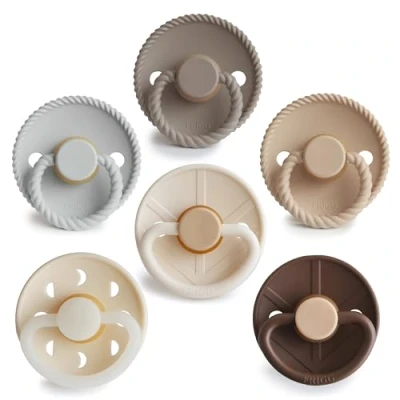 Afbeelding van FRIGG Multipack Fopspeen van latex, verpakking met 6 fopspenen, natuurlijk rubber, gemaakt in Denemarken, symmetrische speen kersenvorm, (Earthy Wonder, maat 1, 0 maanden)