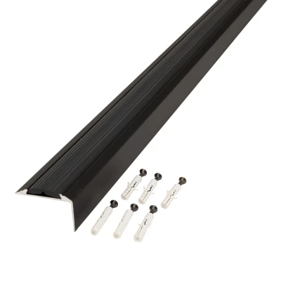 Afbeelding van Trapneusprofiel 1200 x 46 29 mm zwart 14 stuks
