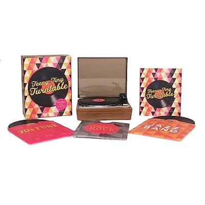 Afbeelding van Teeny Tiny Turntable: Includes 3 Mini LPs to Play!