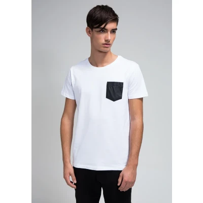 Afbeelding van Urban Classics Leather Imitation Pocket Tshirt basic, Heren, Maat: Large, White/black