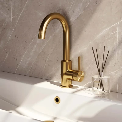 Afbeelding van Brauer Gold carving Wastafelmengkraan opbouw hoog draaibaar ronde uitloop model a PVD geborsteld goud