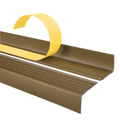 Afbeelding van Quest Zelfklevend profiel voor trapranden 40x25mm ND Antislip beschermprofiel van PVC Messing, 100cm