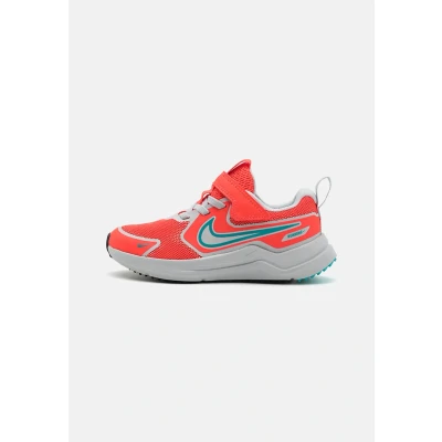 Afbeelding van Nike Performance Cosmic Runner Unisex Hardloopschoenen voor op de weg kinderen, Maat: 30, Bright crimson/dusty cactus/pure platinum/black