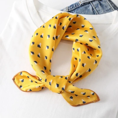 Afbeelding van Kleine Dames Sjaal Geel Zijden Bandana 47*47 cm Cadeau voor
