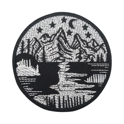 Afbeelding van Finally Home Velcro patch Rivier in de bergen Outdoor klittenband patches, wandelen natuur klittenbandpatches, berg badge, camping rond