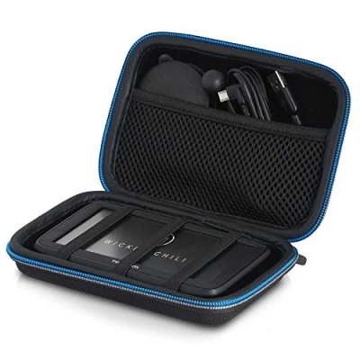 Afbeelding van Wicked Chili Navi Case Antishock tas compatibel met TomTom Start Go, Via, Trucker, Rider en navigatieapparatuur 4,3 5 inch (max. apparaatafmetingen: 15 x 10 4,5 cm/vak voor oplaadkabel) zwart