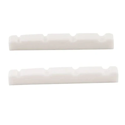 Afbeelding van Musiclily Pro Ureumhars Kunststof 40mm Slotted Topkam Jazz Bass Platte Bodem voor 4 snarige J stijl Basgitaar,Wit (2 Stuks)