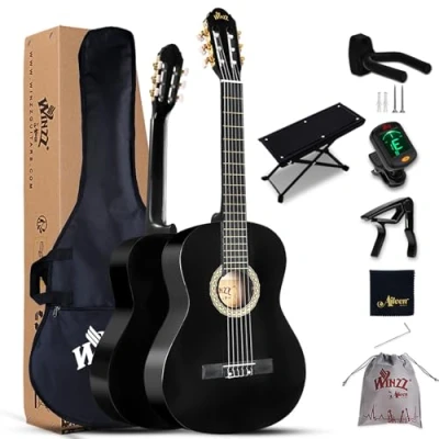 Afbeelding van Winzz Classical Guitar Full Size Nylon String Beginner Pack (39 inch) met Voetenbank, Muurbevestigingshanger, Capo, E tuner, Gig Bag, Polijstdoek en Moersleutel Zwart Glanzend