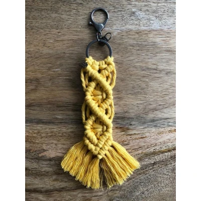 Afbeelding van sleutelhanger, macrame geknoopte sleutelhanger 026 oker geel