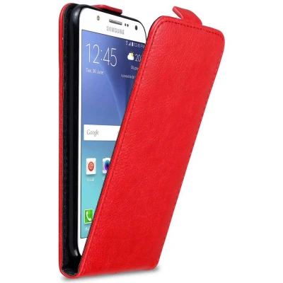 Afbeelding van Cadorabo Hoesje geschikt voor Samsung Galaxy J7 2015 in APPEL ROOD Beschermhoes Flip Case Cover magnetische sluiting