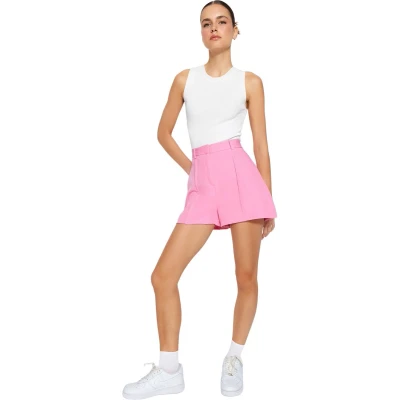 Afbeelding van Trendyol Zwarte Geweven Short Met Ribdetail Twoss23Sr00079