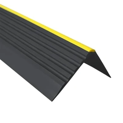 Afbeelding van Traprandprofiel zelfklevend PVC kunststof anti slip profiel hoekprofiel 55x40mm RD ON, zwart, 200cm