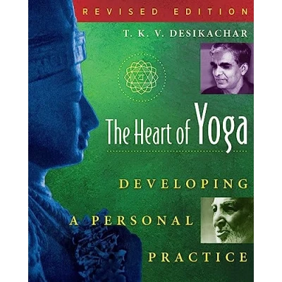 Afbeelding van The Heart of Yoga: Developing a Personal Practice