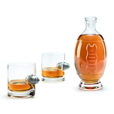 Afbeelding van 40YARDS American Football Whiskyset: 2 x whiskyglazen met metalen (300 ml) + karaf in vorm (750
