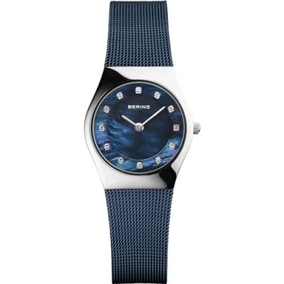 Afbeelding van BERING dameshorloge quartz uurwerk klassieke collectie met roestvrij staal en saffierglas 11927 307 polshorloges