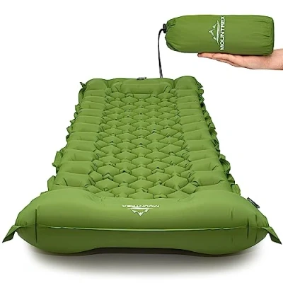 Afbeelding van MOUNTREX Isomat outdoor, camping luchtmatras ultralicht en klein verpakkingsformaat (700 g) opblaasbare matras, slaapmat met voetpomp opvouwbaar, koppelbaar zelfopblazend (groen)