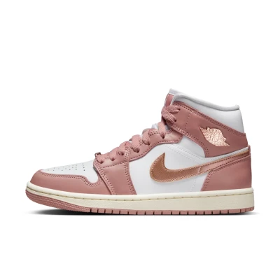Afbeelding van Jordan AIR 1 MID SE Sneakers hoog, Dames, Maat: 42, Red stardust/metallic copper/white/sail Leer