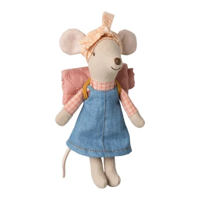 Afbeelding van Maileg knuffelmuis grote zus met magneten backpacker 13 cm