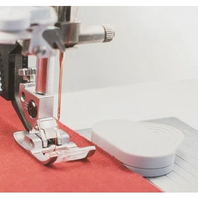 Afbeelding van PFAFF magneetrail naaimachines