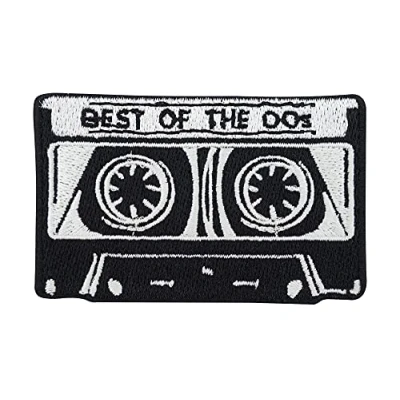 Afbeelding van Finally Home Zwart witte cassette strijkplaatpatch om op te strijken muziekpatches, opstrijkmotieven