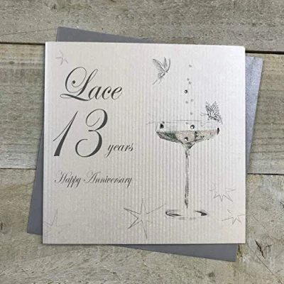 Afbeelding van Wit Katoen Kaarten BD113C Coupe Glas&quot;Happy Anniversary &#039;Lace&#039; 13 Years&quot; Handgemaakte Card,