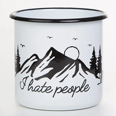 Afbeelding van MUGSY I emaille mok Hate People met bergmotief, wit, campingmok spreuk, beker, onbreekbaar, 330 ml