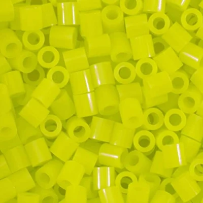 Afbeelding van Vaessen Creative 5009 030 Strijkkralen, neongeel, 1100 stuks, steekkralen voor het knutselen met kinderen, doe zelf vormgeven van sieraden, decoratie, versieringen en andere knutselideeën