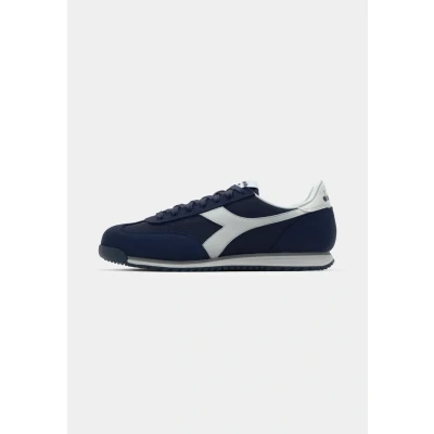Afbeelding van Diadora 501.181570 Cross Unisex, Kleur 80003 Zwart Beluga maat 44 EU 44, 60150 Pageant Blue, 42.5