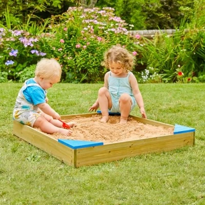 Afbeelding van TP Toys zandbak van hout met deksel en voering, voor kinderen vanaf 2 jaar, 90 x cm