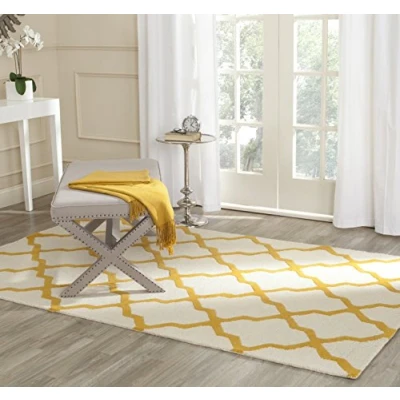 Afbeelding van SAFAVIEH Trellis tapijt voor woonkamer, eetkamer, slaapkamer Cambridge Collection, korte pool, ivoor en goud, 152 x 244 cm
