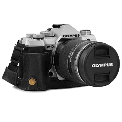 Afbeelding van MegaGear MG1864 ooit klaar lederen camera half geval compatibel met Olympus OM D E M5 Mark III zwart