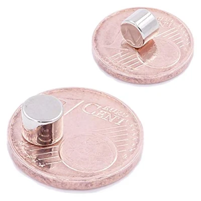 Afbeelding van Brudazon 10 mini schijfmagneten 5 x 4 mm N52 sterkste niveau neodymium magneten ultrasterk powermagneet voor modelbouw, foto, whiteboard, prikbord, koelkast, knutselen magneetschijf extra sterk