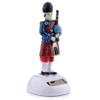 Afbeelding van Puckator Scottish Piper Solar Pal Thuiskantoor Tafel Bureau Dashboard Auto Decor Decoratie Geschenkideeën Geschenken Voor Tiener Oude Jongen Meisje Papa Mums Powered Kids Speelgoed