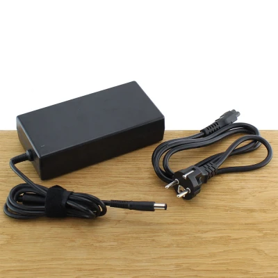 Afbeelding van Blu Basic Laptop Adapter 240W
