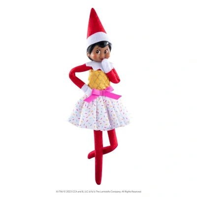 Afbeelding van the Elf on Shelf Claus Couture: IJSJES FEESTJURK 23x10 cm, kledijset voor scout elf, 3+