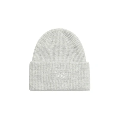 Afbeelding van Superdry Vrouwen Gebreide Beanie met Zachte Ribbel Lichtgrijs Grootte: 1SIZE