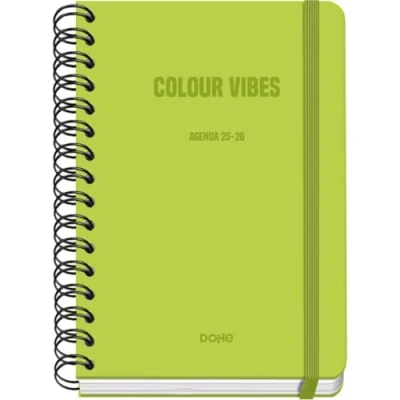 Afbeelding van Dohe Schoolagenda 2025 2026 Weekoverzicht, Formaat A5 (15x21 cm), Spaans en Engels, Dubbele Spiraalbinding Elastieksluiting, Harde Kaft, 4 Stickervellen COLOUR VIBES Lime