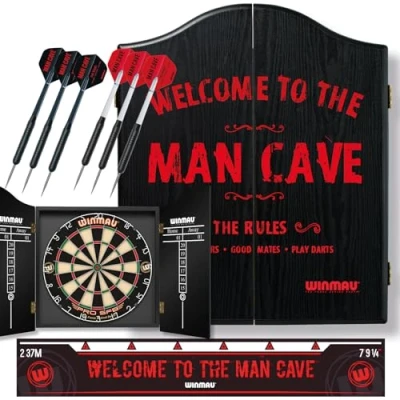 Afbeelding van Winmau Man Cave Dartboard cadeauset met dartbord, dartkastje, pijlen en werplijn