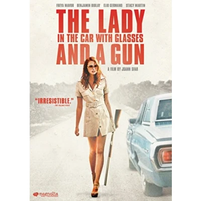 Afbeelding van the Lady in Car with Glasses and a Gun