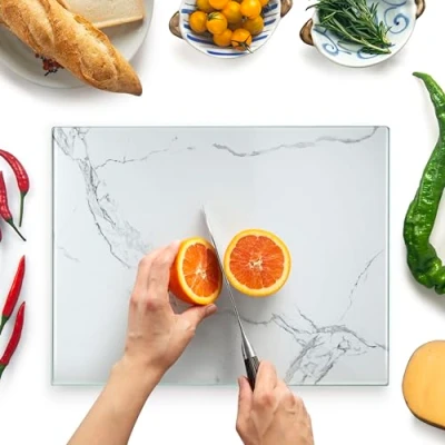 Afbeelding van glazen snijplank 40x30cm: werkbladbeschermer voor keuken, duurzaam, hygiënisch, krasbestendig, hittebestendig, gemakkelijk schoon te maken WIT MARMER EFFECT