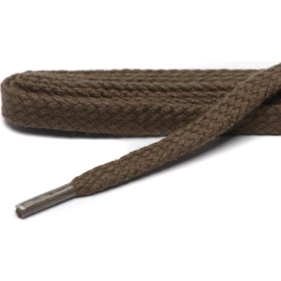 Afbeelding van Cordial schoenveters donkerbruin plat veterlengte 150 cm 7 9 gaatjes