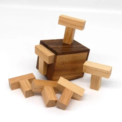 Afbeelding van ROMBOL SIX T puzzel, (Dr. Volker Latussek, Duitsland, 2017), 6 Ts in de box, leuk puzzelspel van hout