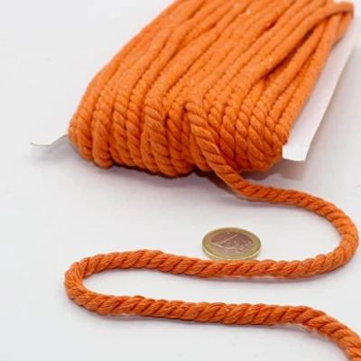 Afbeelding van 20 meter katoenen koord, rond, 05 mm, gevlochten, met kern van natuurlijk katoen, ideaal voor doe het zelf, naaien, veelzijdig inzetbaar, 5 mm kameel