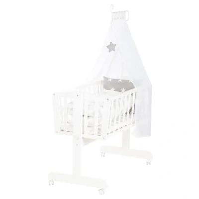 Afbeelding van roba Babywieg Little Stars 40 x 90 cm van hout wieg &amp; bedset compleet met vergrendelfunctie en textiele uitvoering wit/grijs