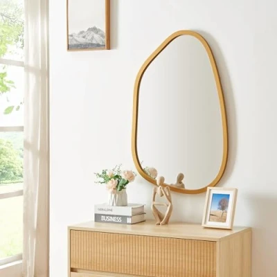 Afbeelding van Spiegel Filiano hangend 80x58 cm goudkleurig