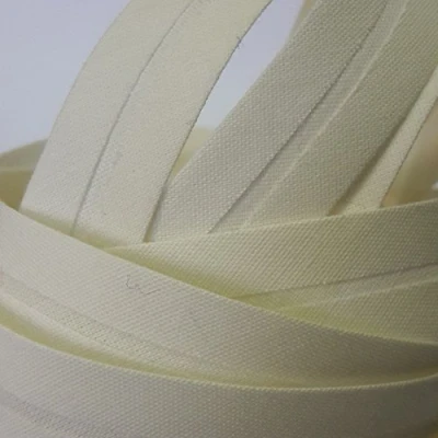 Afbeelding van FANY 7411/18 25 meter biaisband polyester/katoen breedte 18 mm kleur: 428 maat: