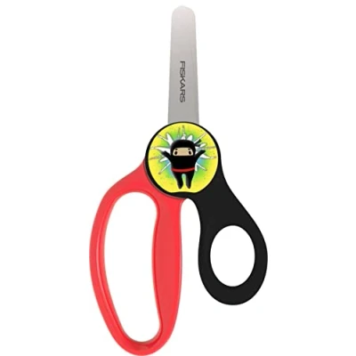 Afbeelding van Fiskars Kinderschaar met ninja afbeelding, vanaf 6 jaar, lengte: 13 cm, voor rechts en linkshandigen, metaal/kunststof, zwart/rood, Magic Morph, 1064075
