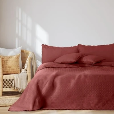 Afbeelding van AmeliaHome Sprei met pompons 240 x 260 cm bedsprei dubbelzijdig ultrasoon stiksel polyester Meadore oudroze