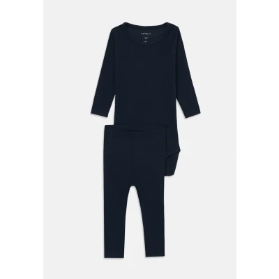 Afbeelding van NAME IT BABY romper + broek NBNKAB donkerblauw